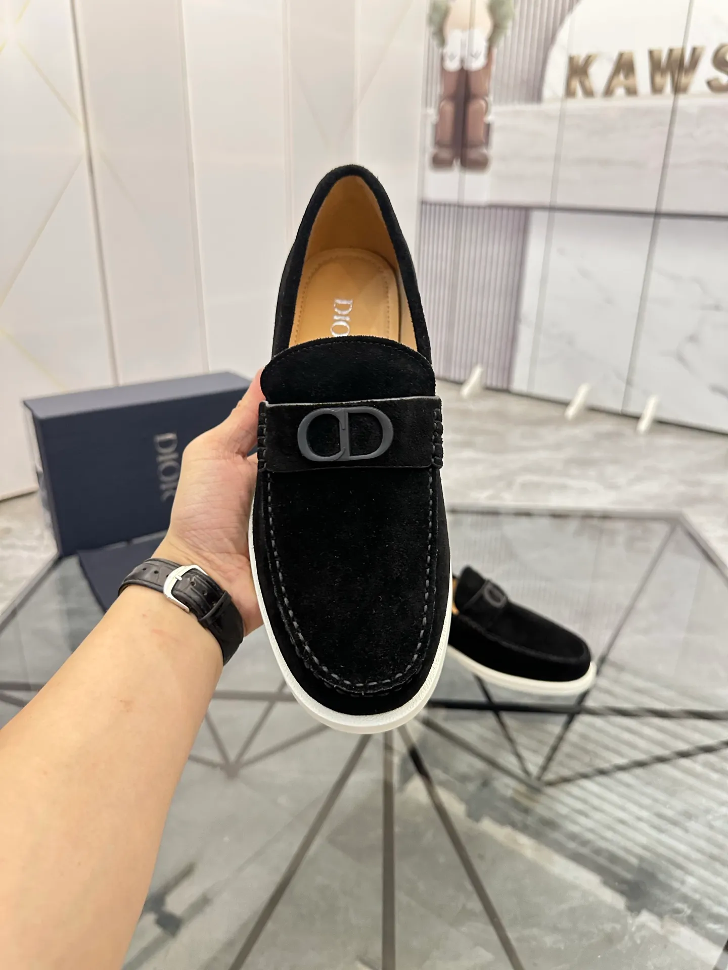 Selling men's shoes 💰: 💰P440¥ Product trademark: Dio* "Dior*" slip-on shoes Regular size: 39-44 (can be customized to 45.46) Product materials: imported nubuck leather upper, cowhide lining, original outsole. Number: 628